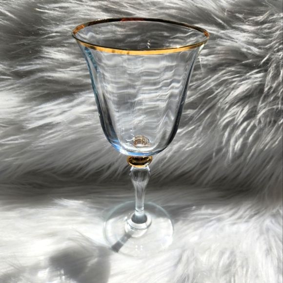 Pasabahce Turkey Gold Rimmed Wine Glasses Set of 4, 8 inch, Clear/Gold - Picture 4 of 8